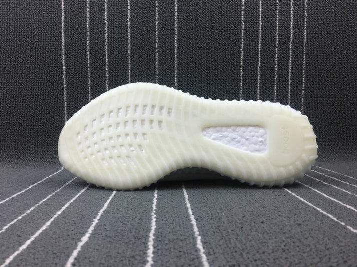 Les  Adidas Yeezy 350 Boost V2 Mono Mist Femme ,  entre Adidas et Kanye West, sont emblématiques pour leur design innovant et leur confort inégalé.
