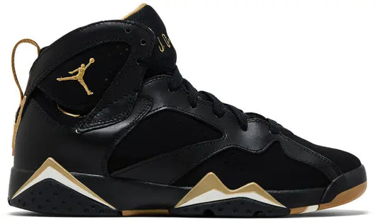 Premièrement, les baskets Air Jordan 7 Femme se distinguent par leur design iconique et leur confort exceptionnel.