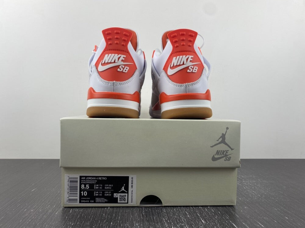Premièrement : Les baskets Air Jordan 4 Femme se distinguent par leur design iconique et leur capacité à allier style et fonctionnalité.
