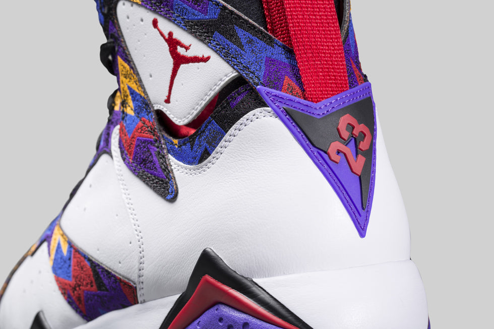 Premièrement, les baskets Air Jordan 7 Femme se distinguent par leur design iconique et leur confort exceptionnel.