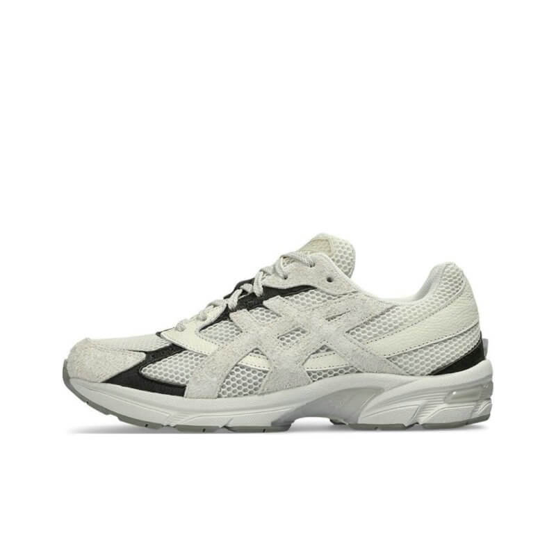 Premièrement :Les baskets Asics  offrent une combinaison parfaite de style et de performance. Leur design élégant et leurs technologies de pointe les rendent idéales pour les coureurs et les amateurs de mode. 
