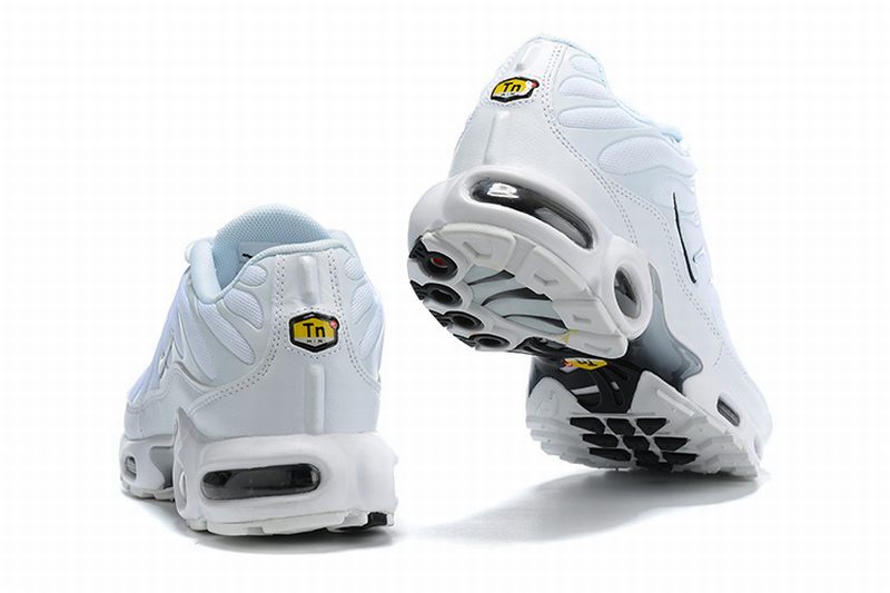 Résultats de l'évolution emblématique de la ligne Nike, les Nike TN Air Max Plus Femme sont un témoignage de l'engagement de Nike à combiner style et innovation.