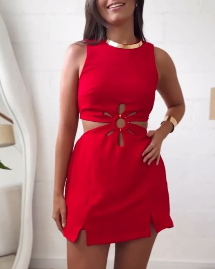 Premièrement : Adoptez un look à la fois chic et décontracté avec cette Combinaison décontractée fendu à col rond sans manches et ajourée femme