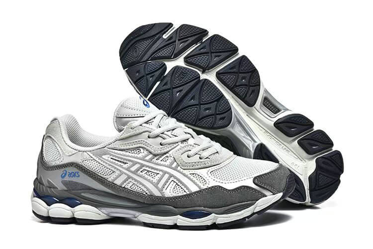 Premièrement :Les baskets Asics  offrent une combinaison parfaite de style et de performance.