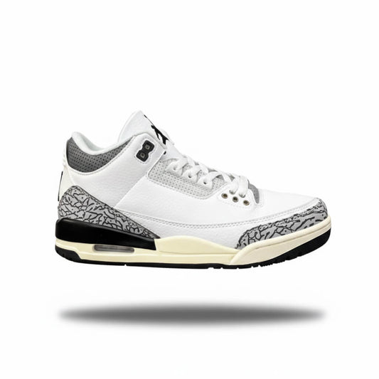 Premièrement, les baskets Air Jordan 3 Femme sont un symbole de style intemporel et de performance de haut niveau.