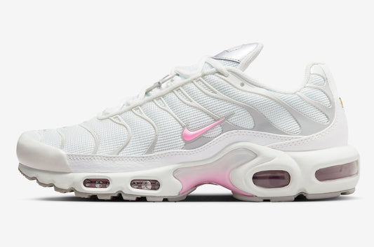 Résultats de l'évolution emblématique de la ligne Nike, les Nike TN Air Max Plus Femme sont un témoignage de l'engagement de Nike à combiner style et innovation.