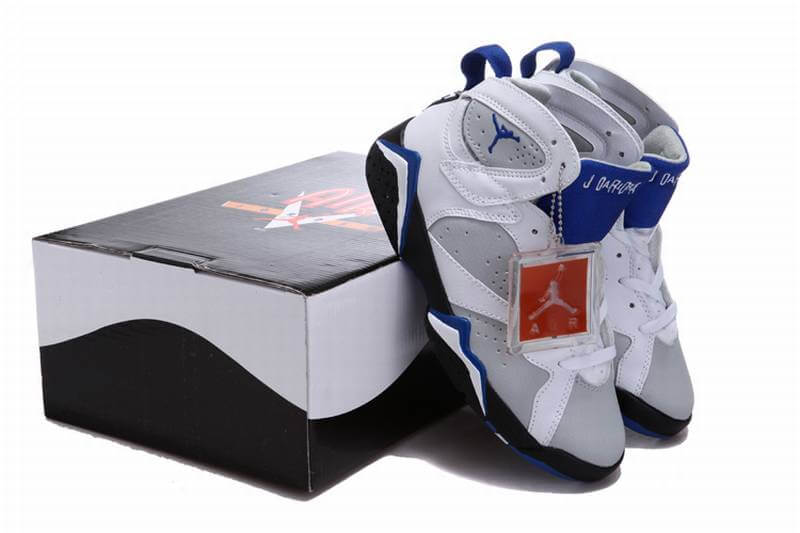 Premièrement, les baskets Air Jordan 7 Femme se distinguent par leur design iconique et leur confort exceptionnel.