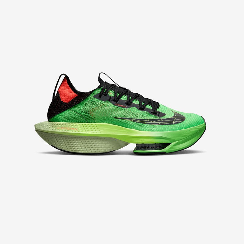 Les baskets Nike Air Zoom Femme se démarquent par leur design sportif et moderne, conçu pour maximiser les performances exceptionnelles 