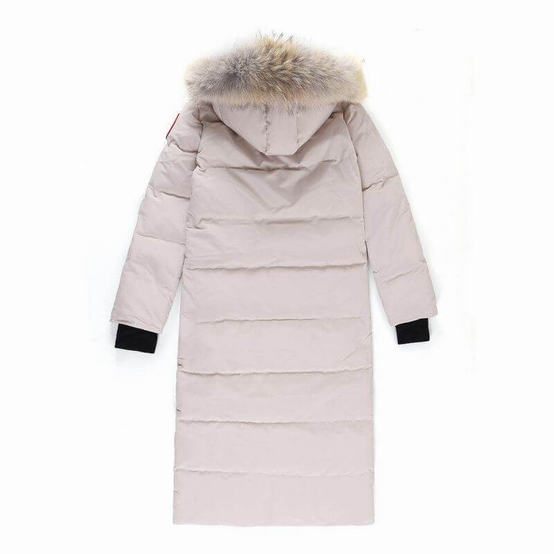 Résultat de l'évolution emblématique de la marque Canada G00se Femme, la Doudoune Canada G00se Femme est un témoignage de l'engagement de Canada G00se à combiner style,