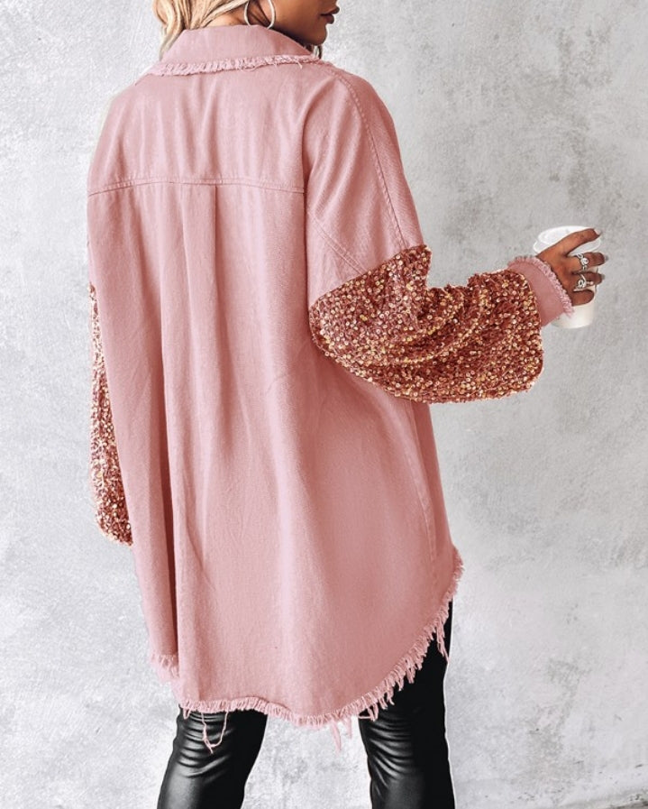 Premièrement : Apportez une touche d’éclat à votre look avec cette Veste décontractée à paillettes et patchwork à manches longues avec bouton sur le devant et ourlet brut femme 