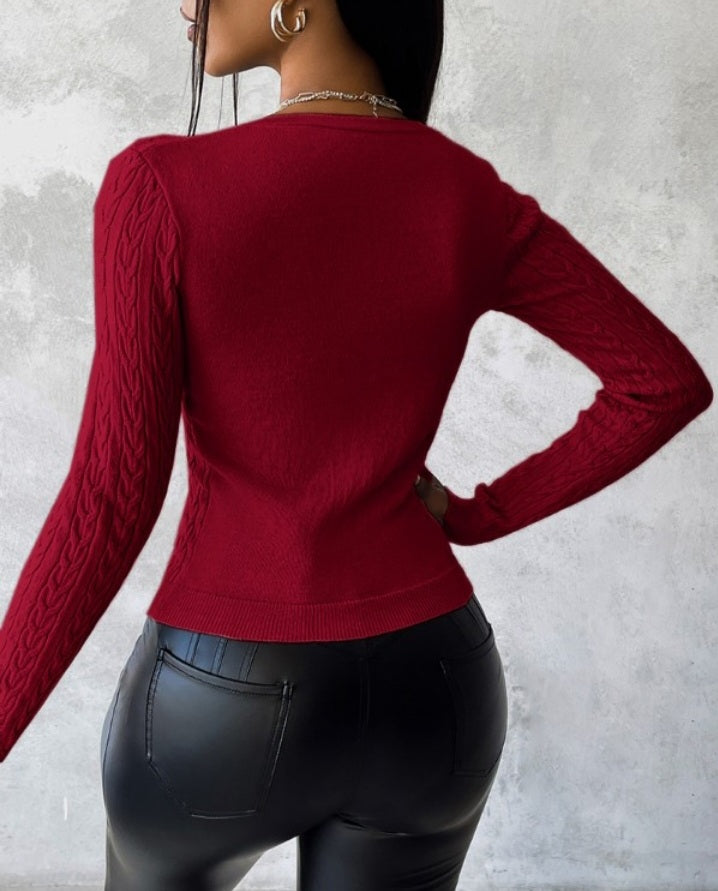 Cable knit crew neck sweater with zip