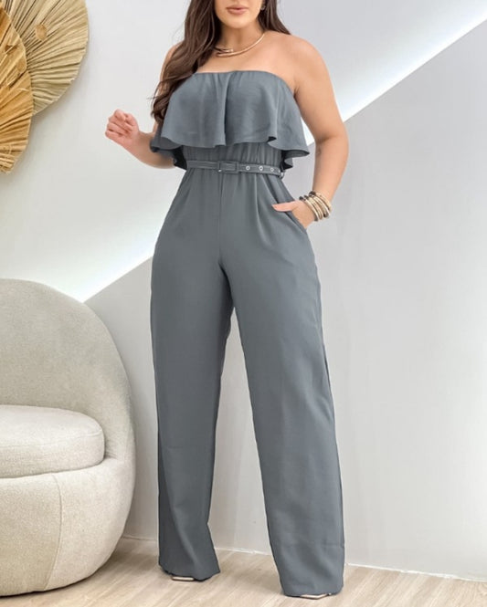 Premièrement : Misez sur la légèreté et le style avec cette Combinaison cargo décontractée à empiècements contrastés et poches Femme.