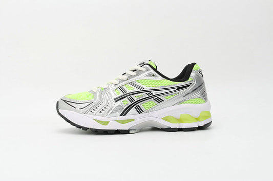 Résultats de l'engagement emblématique de la marque Asics à combiner style et innovation, les sneakers Asics Femme  sont des pièces maîtresses de la mode sportive.