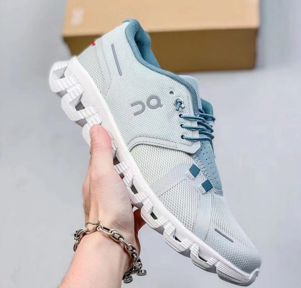 Les baskets HOKA ONE ONE 2023 Femme Premièrement : Les sneakers HOKA ONE ONE 2023 Femme  Résultats de l'évolution emblématique de la marque 