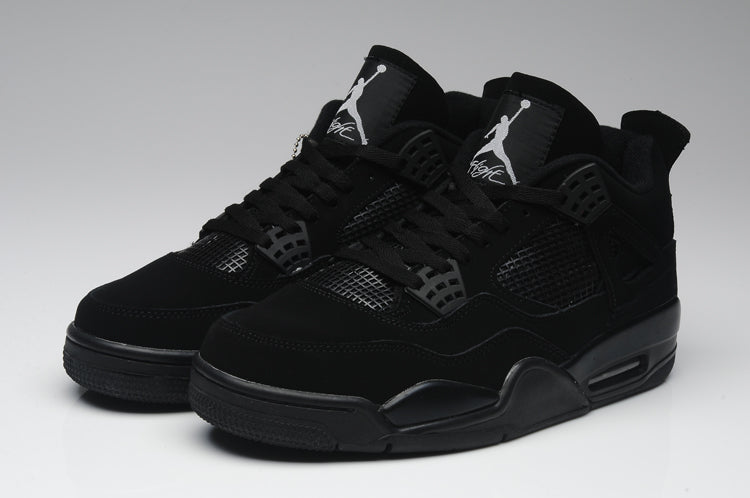 Premièrement : Les baskets Air Jordan 4 Femme se distinguent par leur design iconique et leur capacité à allier style et fonctionnalité.