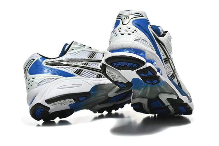 Premièrement :Les baskets Asics GEL-KAYANO offrent une combinaison parfaite de style et de performance.