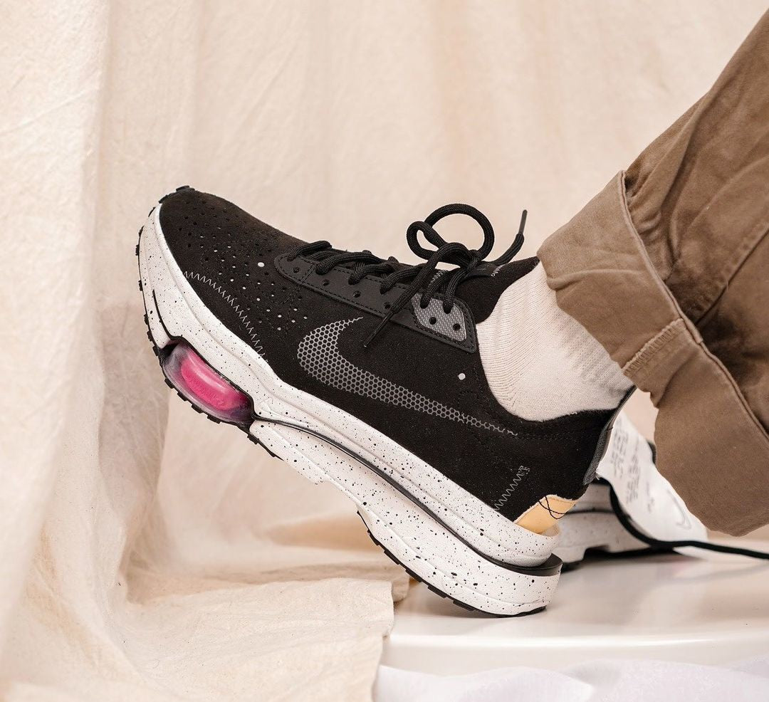 Les baskets Nike Air Zoom Femme se démarquent par leur design sportif et moderne, conçu pour maximiser les performances exceptionnelles 