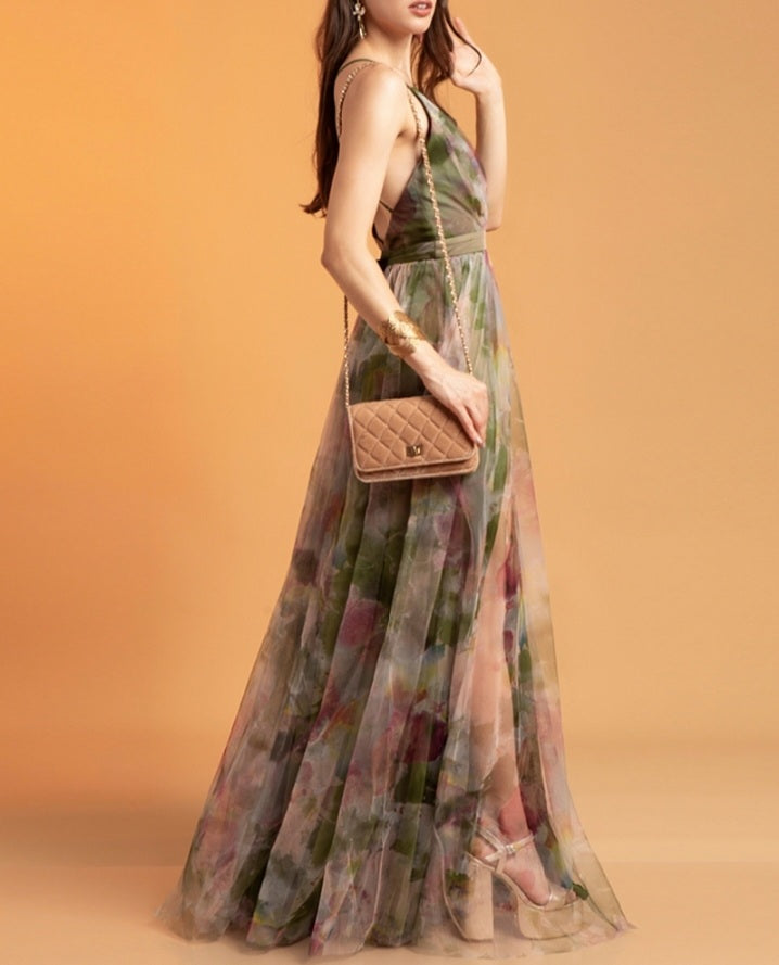 Premièrement : Cette Robe longues à imprimé floral , décolleté plongeant en V , bretelles spaghetti, élégante, taille haute , fente en maille Femme.