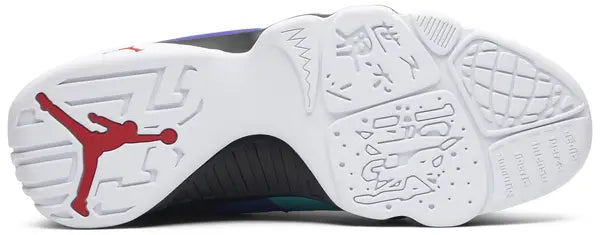 Les baskets Air Jordan 9 sont des pièces maîtresses de la mode. Depuis leur introduction.