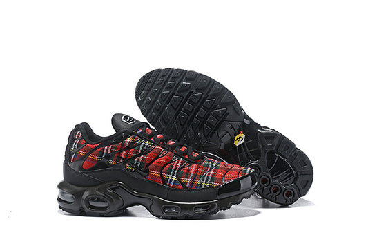 les baskets Nike TN Air Max Plus sont un témoignage de l'engagement de Nike à combiner style et innovation.