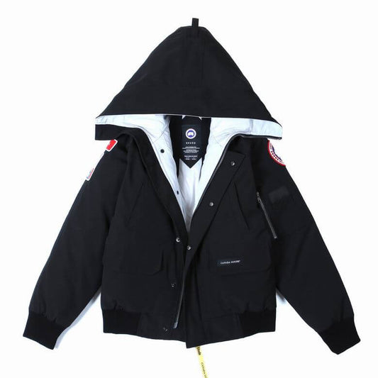 Résultat de l'évolution emblématique de la marque Canada G00se Femme, la Doudoune Canada G00se Femme est un témoignage de l'engagement de Canada G00se à combiner style