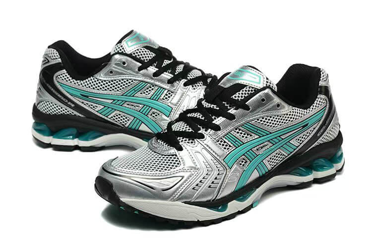 Premièrement :Les baskets Asics GEL-KAYANO offrent une combinaison parfaite de style et de performance. Leur design élégant et leurs technologies de pointe les rendent idéales pour les coureurs et les amateurs de mode.