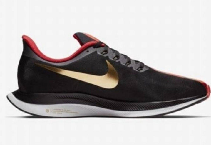 Les baskets Nike Air Zoom Femme se démarquent par leur design sportif et moderne, conçu pour maximiser les performances exceptionnelles 