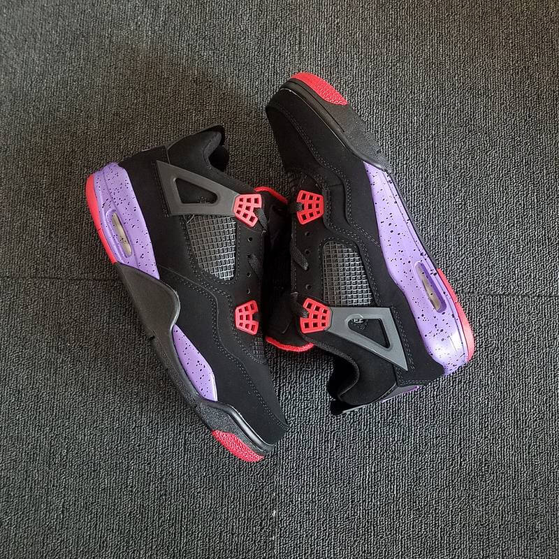 Premièrement : Les baskets Air Jordan 4 Femme se distinguent par leur design iconique et leur capacité à allier style et fonctionnalité.