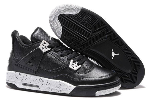 Premièrement : Les baskets Air Jordan 4 Femme se distinguent par leur design iconique et leur capacité à allier style et fonctionnalité.