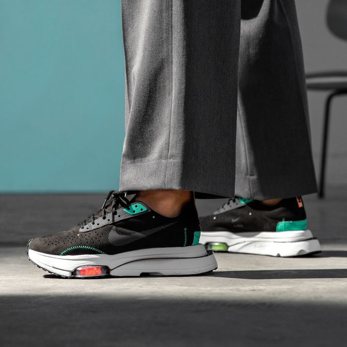 Les baskets Nike Air Zoom Femme se démarquent par leur design sportif et moderne, conçu pour maximiser les performances exceptionnelles 