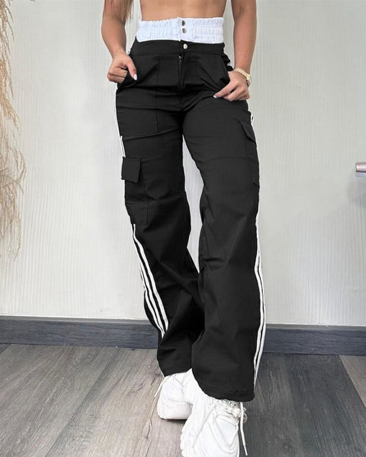 Premièrement : Ce Pantalon cargo taille haute extensible froncé à bandes rayées et poches Femme.