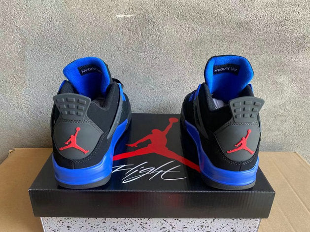 Premièrement : Les baskets Air Jordan 4 Femme se distinguent par leur design iconique et leur capacité à allier style et fonctionnalité.