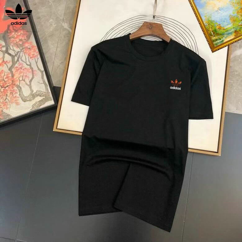 Découvrez notre collection exclusive de polos Adidas pour femme, alliant élégance sportive et confort optimal.