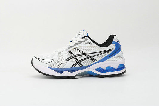 Résultats de l'engagement emblématique de la marque Asics à combiner style et innovation, les sneakers Asics Femme  sont des pièces maîtresses de la mode sportive.