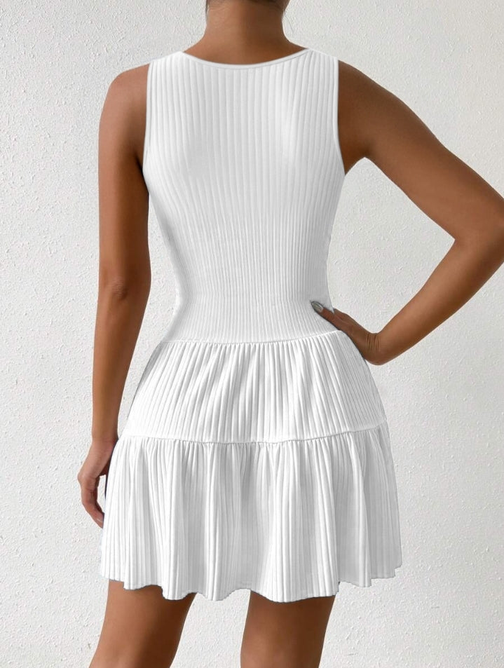 Premièrement : Cette Robe trapèze en dentelle patchwork sans manches à col en V Femme.