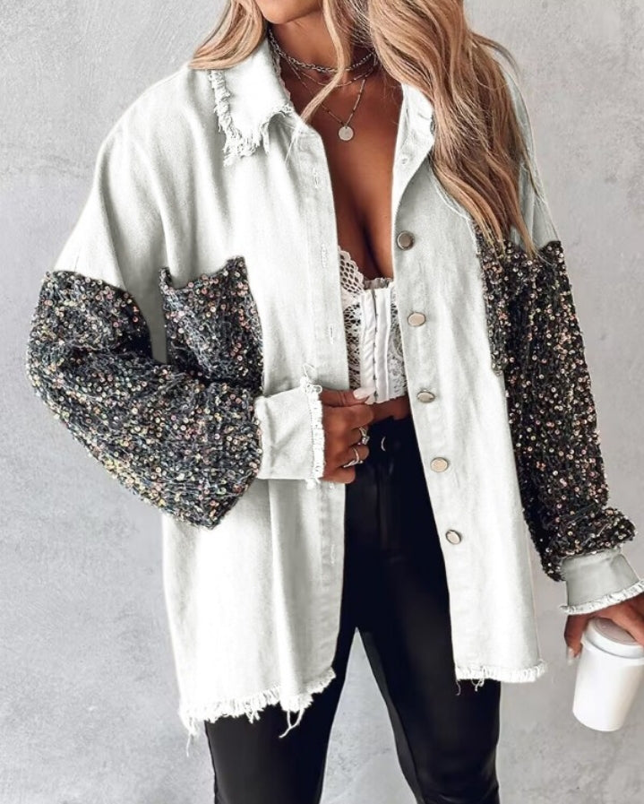Premièrement : Apportez une touche d’éclat à votre look avec cette Veste décontractée à paillettes et patchwork à manches longues avec bouton sur le devant et ourlet brut femme 