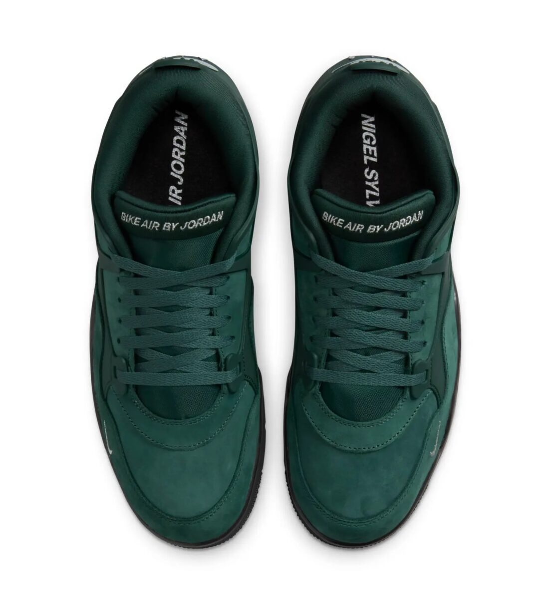 Premièrement : Les baskets Air Jordan 4 Femme se distinguent par leur design iconique et leur capacité à allier style et fonctionnalité.