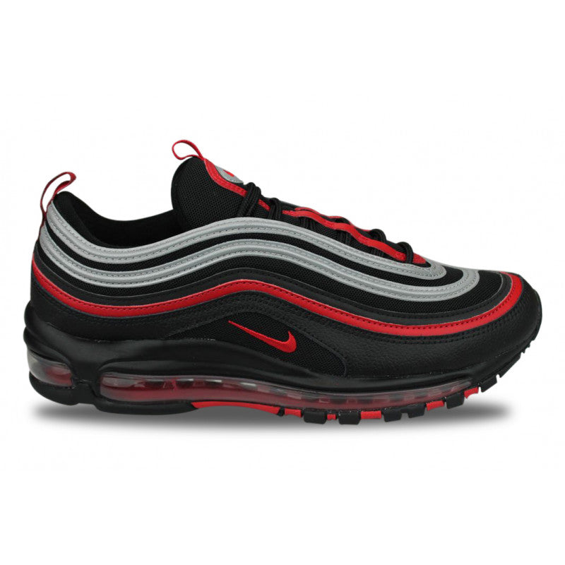 Les baskets Nike Air Max 97 Femme  sont des pièces maîtresses de la mode. Avec un look décontractée style iconique tendance olution emblématique de la ligne Nike, les Nike Air Max 97 sont un témoignage de l'engagement de Nike à combiner style et innovation.