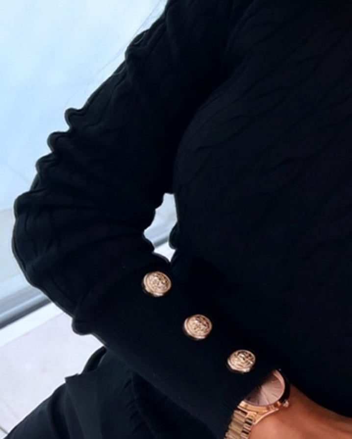 Long-sleeved, round-neck button-down braided knit sweater