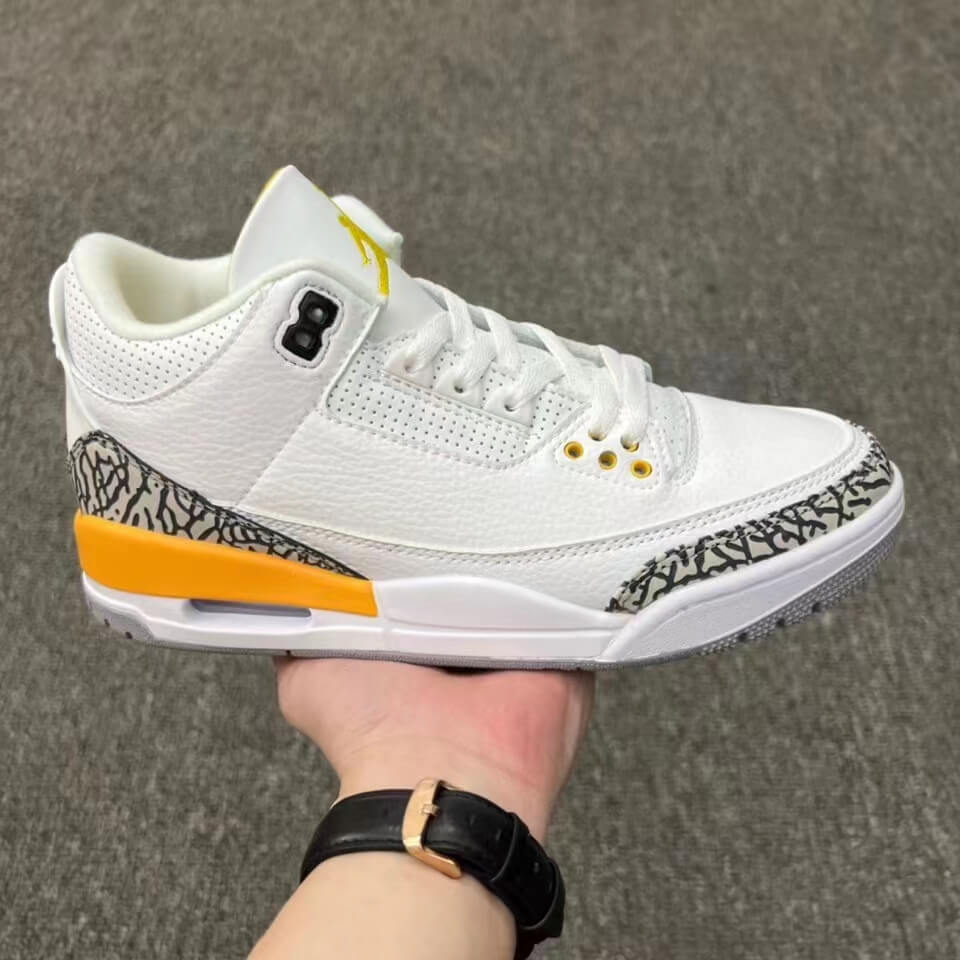 Premièrement, les baskets Air Jordan 3 Femme sont un symbole de style intemporel et de performance de haut niveau.

