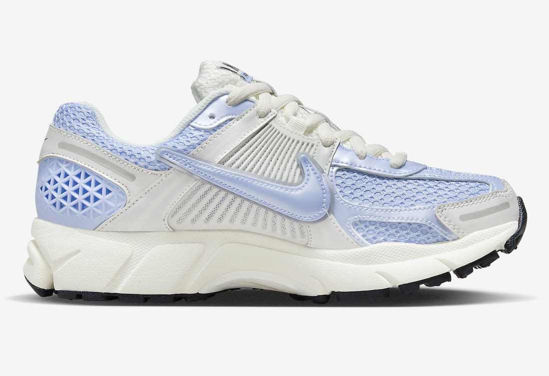 Les baskets Nike Zoom Vomero 5 Lavender Femme sont une fusion parfaite de performance avancée et de design élégant
