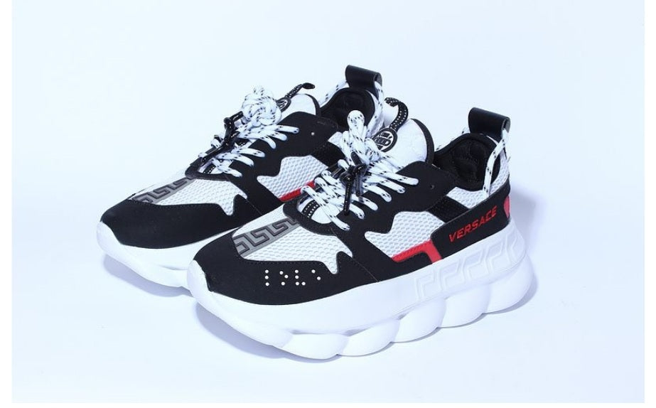 Les baskets sneakers Versace incarnent un style emblématique et un luxe italien.

 leur design audacieux.pas cher. Le moins cher.