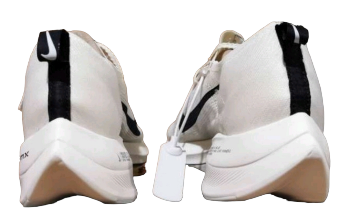 Les baskets Nike Air Zoom combinent style et performance, offrant une expérience unique. Leur design élégant. Pas cher. Le moins Cher.