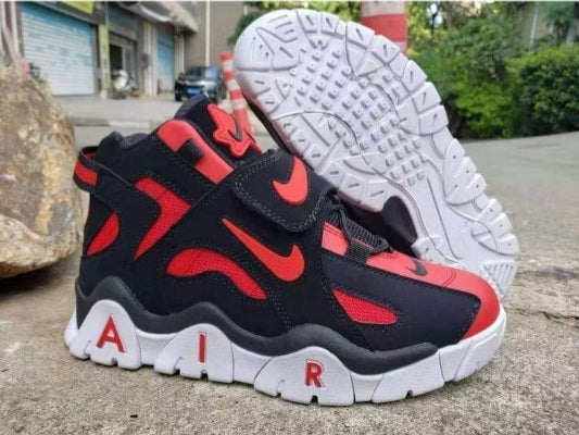 Les baskets Nike Air Barrage allient style audacieux et innovation .  emblématiques attirent mode urbaine.pas cher. Le moins cher.