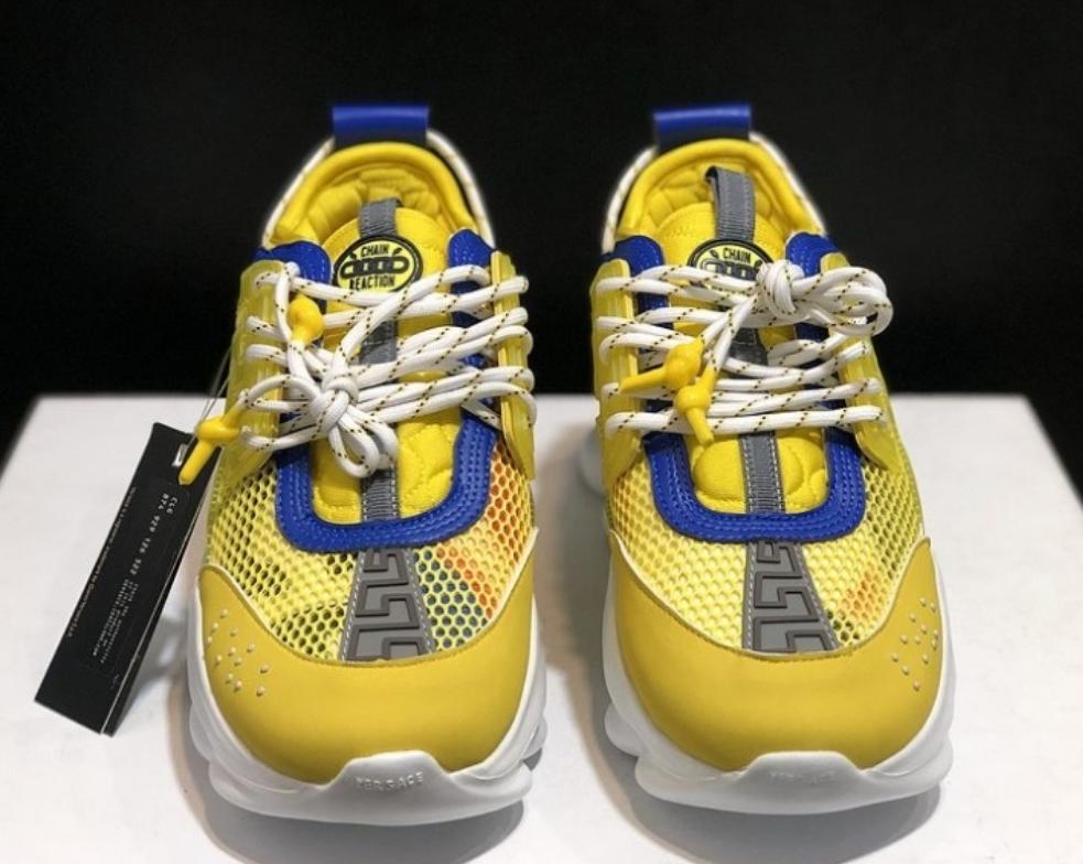 Les baskets sneakers Versace incarnent un style emblématique et un luxe italien.

 leur design audacieux.pas cher. Le moins cher.