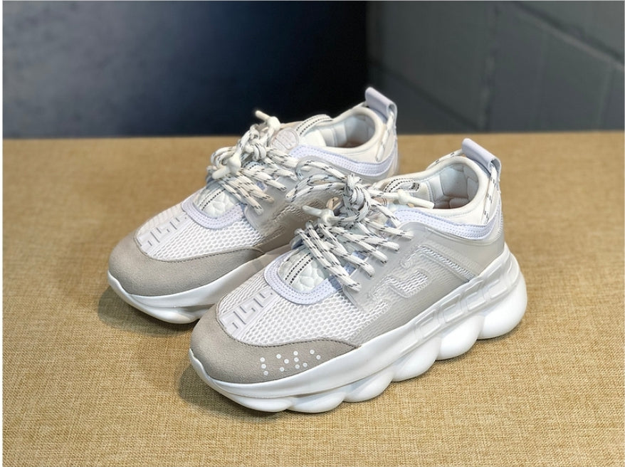 Les baskets sneakers Versace incarnent un style emblématique et un luxe italien.

 leur design audacieux.pas cher. Le moins cher.