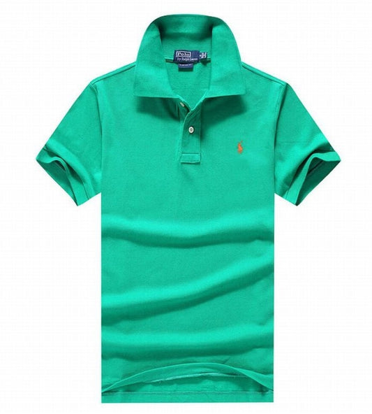 Les polos Ralph Lauren pour homme incarnent l’essence de l’élégance américaine, mêlant sophistication et décontraction. Au meilleur prix 