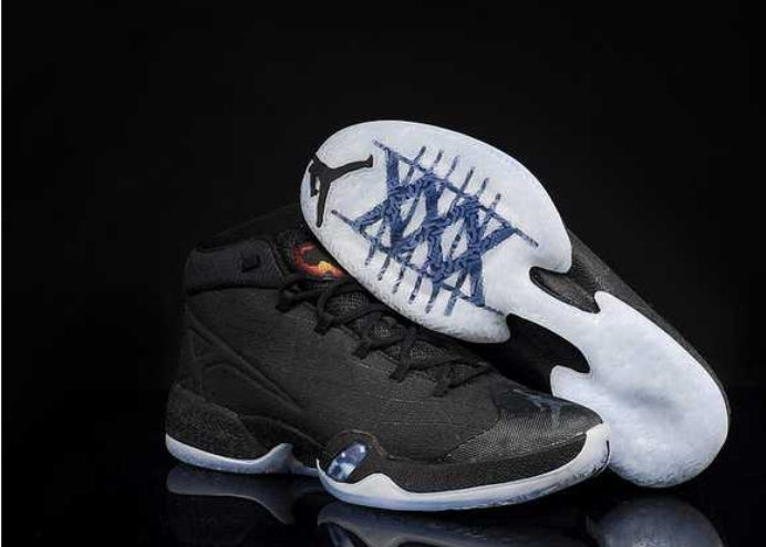Les baskets Air Jordan 30 offrent un style emblématique et une performance exceptionnelle.

 design distinctif. pas Cher. Le moins cher.