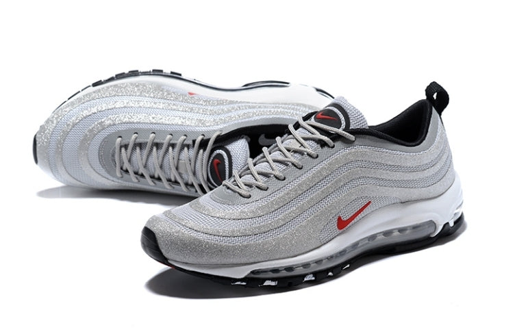 Les baskets Nike Air Max 97 sont synonymes de style emblématique et de confort absolu. Leur design ondulé distinctif.pas cher. Le moins cher. 