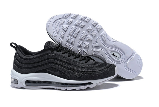 Les baskets Nike Air Max 97 sont synonymes de style emblématique et de confort absolu. Leur design ondulé distinctif.pas cher. Le moins cher.
